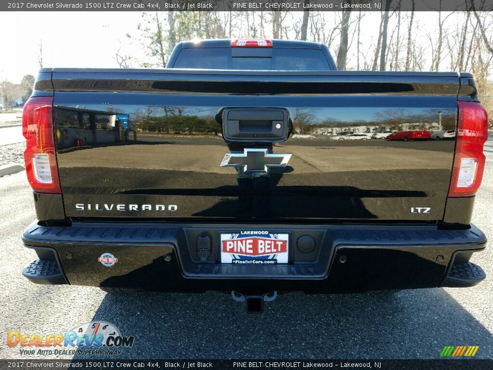 2017 Chevrolet Silverado 1500 LTZ Crew Cab 4x4 Black / Jet Black Photo #5