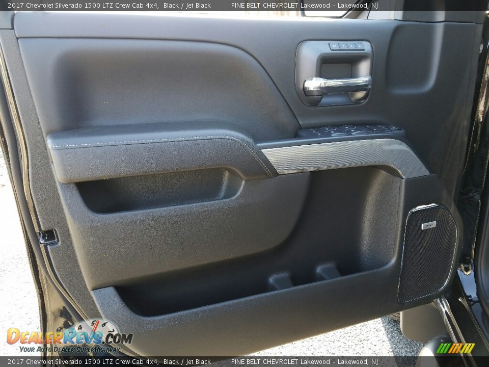 2017 Chevrolet Silverado 1500 LTZ Crew Cab 4x4 Black / Jet Black Photo #6