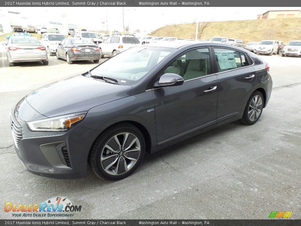 Front 3/4 View of 2017 Hyundai Ioniq Hybrid Limited Photo #5