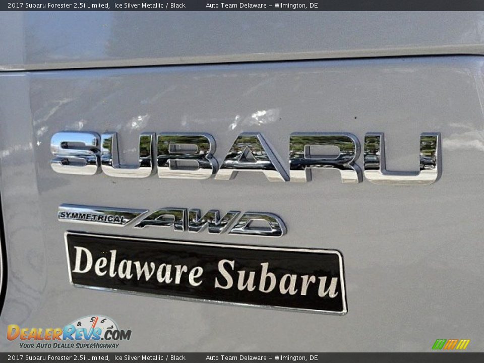 2017 Subaru Forester 2.5i Limited Ice Silver Metallic / Black Photo #31