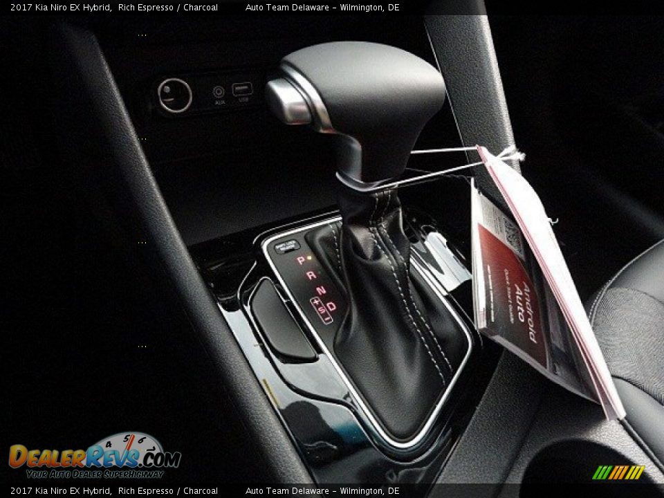 2017 Kia Niro EX Hybrid Shifter Photo #14