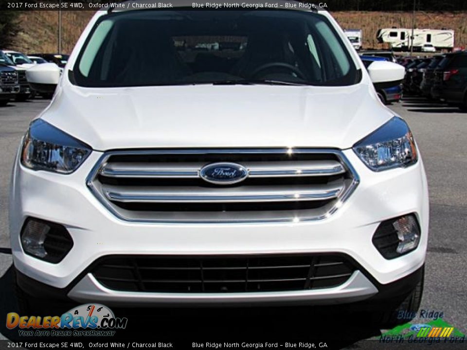 2017 Ford Escape SE 4WD Oxford White / Charcoal Black Photo #4
