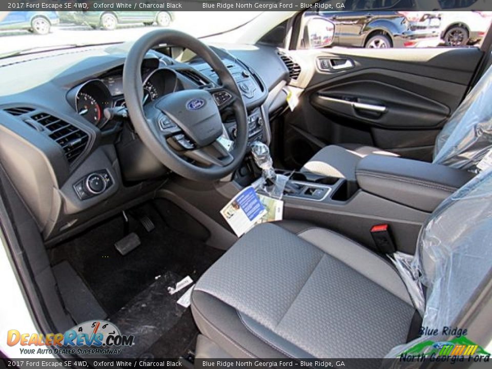 2017 Ford Escape SE 4WD Oxford White / Charcoal Black Photo #28