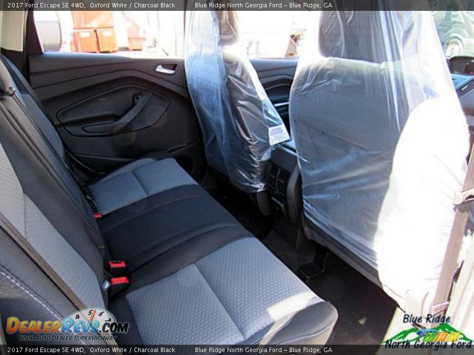 2017 Ford Escape SE 4WD Oxford White / Charcoal Black Photo #31