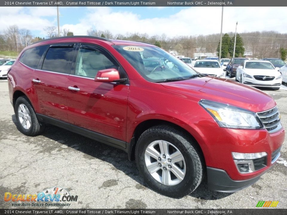 Front 3/4 View of 2014 Chevrolet Traverse LT AWD Photo #4