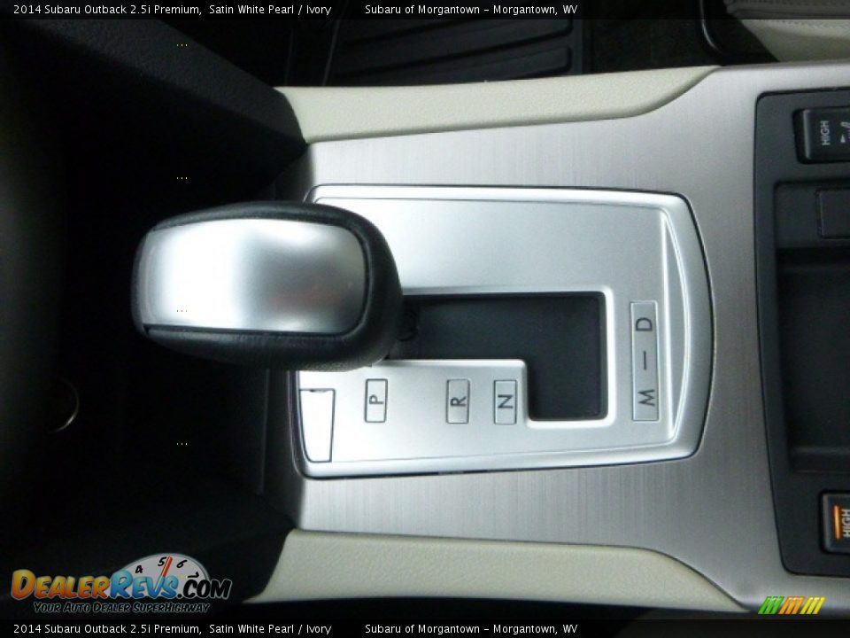 2014 Subaru Outback 2.5i Premium Satin White Pearl / Ivory Photo #20