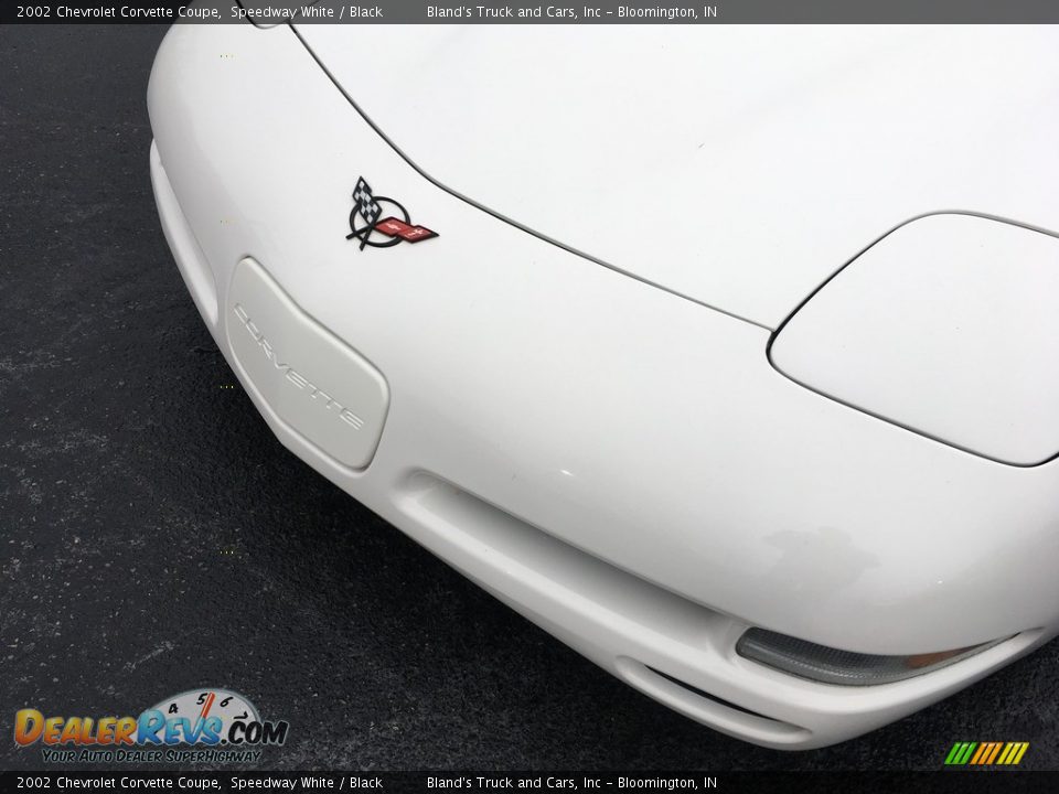 2002 Chevrolet Corvette Coupe Speedway White / Black Photo #20