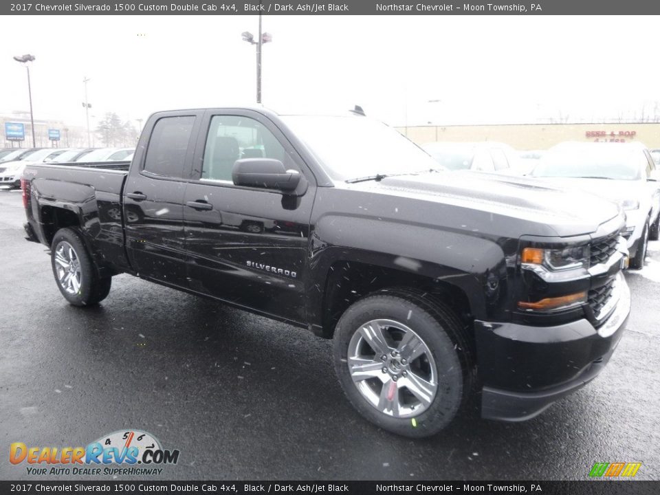 2017 Chevrolet Silverado 1500 Custom Double Cab 4x4 Black / Dark Ash/Jet Black Photo #3