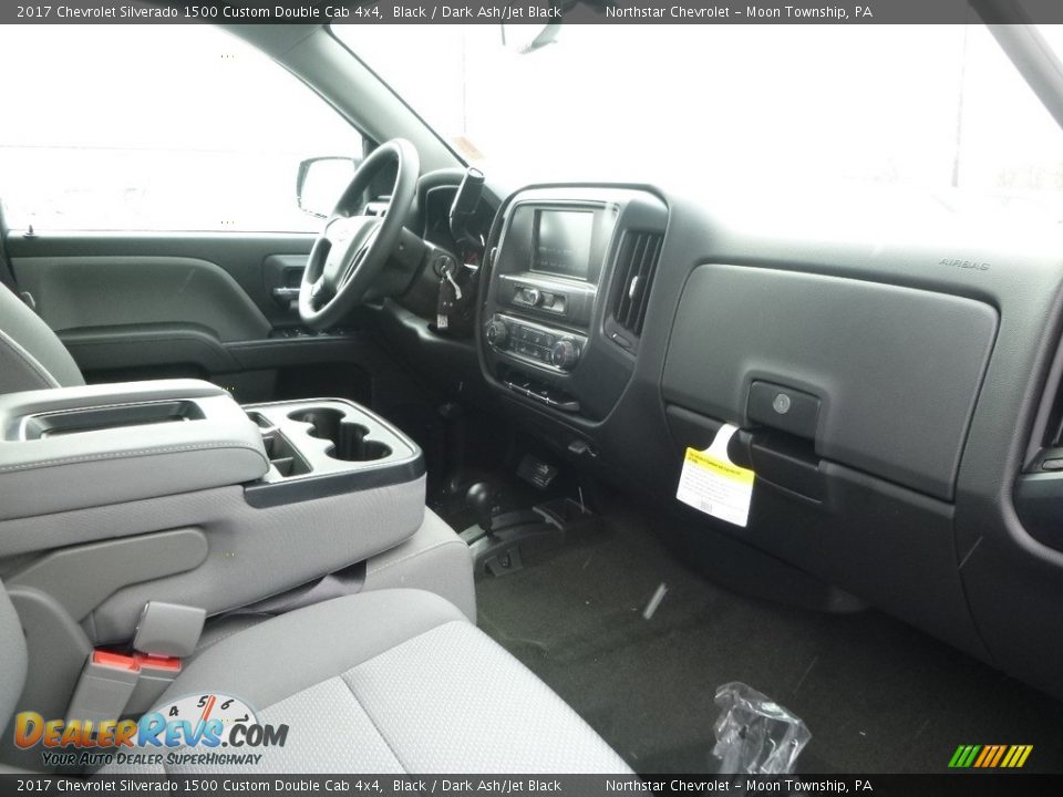 2017 Chevrolet Silverado 1500 Custom Double Cab 4x4 Black / Dark Ash/Jet Black Photo #5