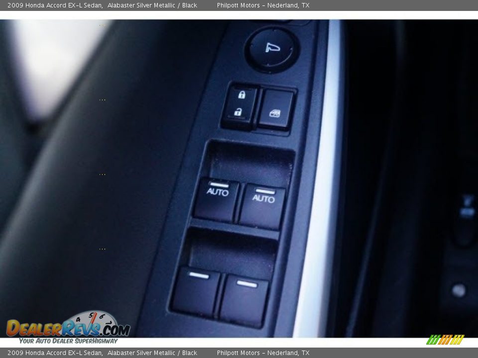 2009 Honda Accord EX-L Sedan Alabaster Silver Metallic / Black Photo #26