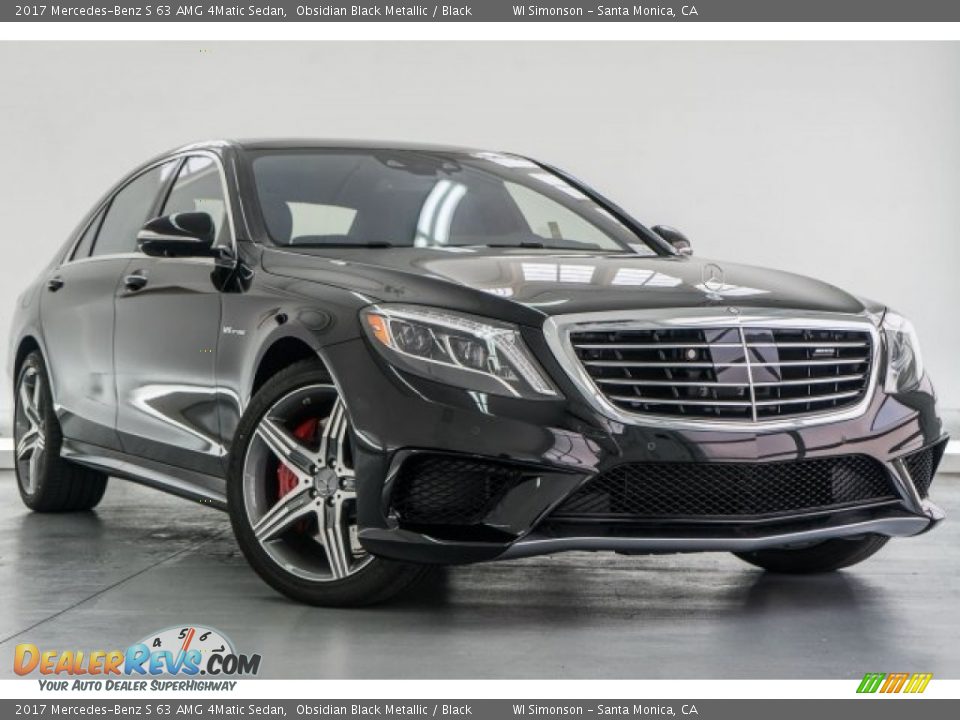 Front 3/4 View of 2017 Mercedes-Benz S 63 AMG 4Matic Sedan Photo #12