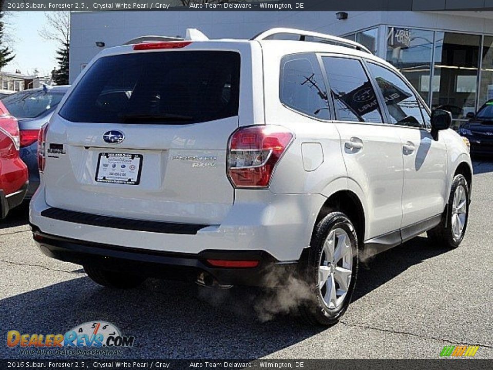 2016 Subaru Forester 2.5i Crystal White Pearl / Gray Photo #6