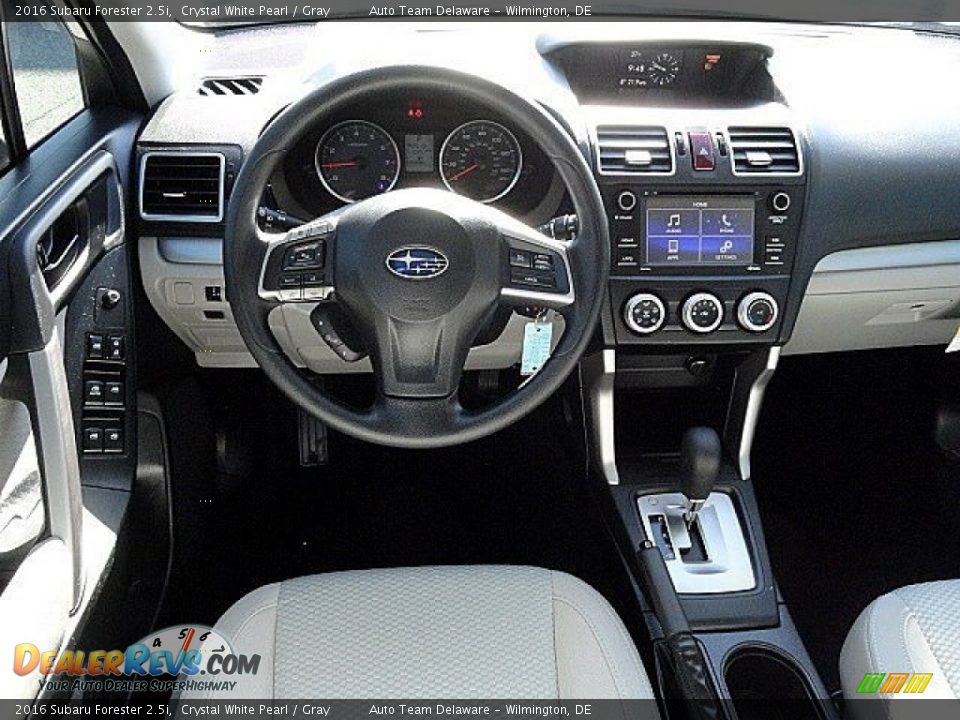 2016 Subaru Forester 2.5i Crystal White Pearl / Gray Photo #10