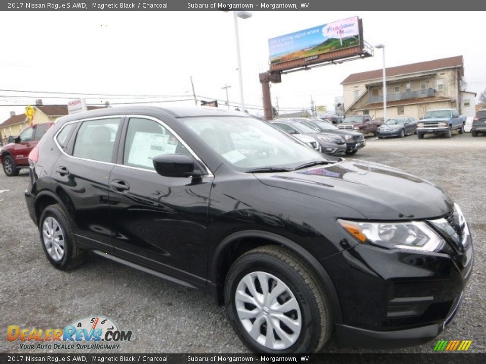 2017 Nissan Rogue S AWD Magnetic Black / Charcoal Photo #1