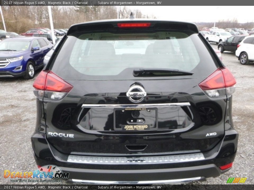 2017 Nissan Rogue S AWD Magnetic Black / Charcoal Photo #7