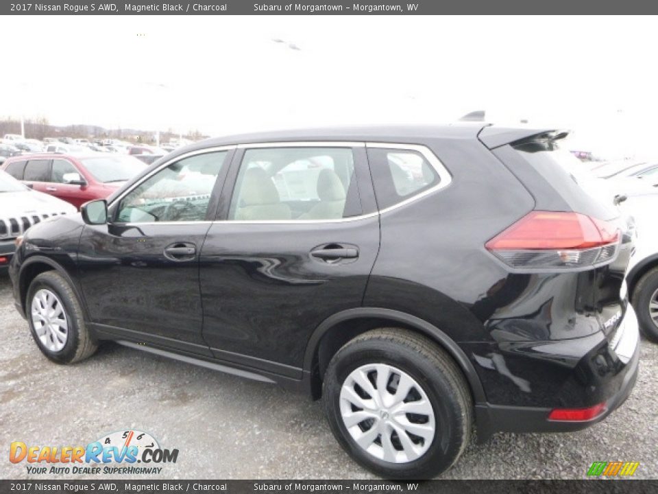 2017 Nissan Rogue S AWD Magnetic Black / Charcoal Photo #8