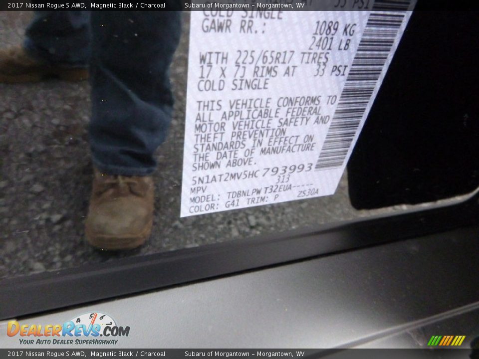 2017 Nissan Rogue S AWD Magnetic Black / Charcoal Photo #14