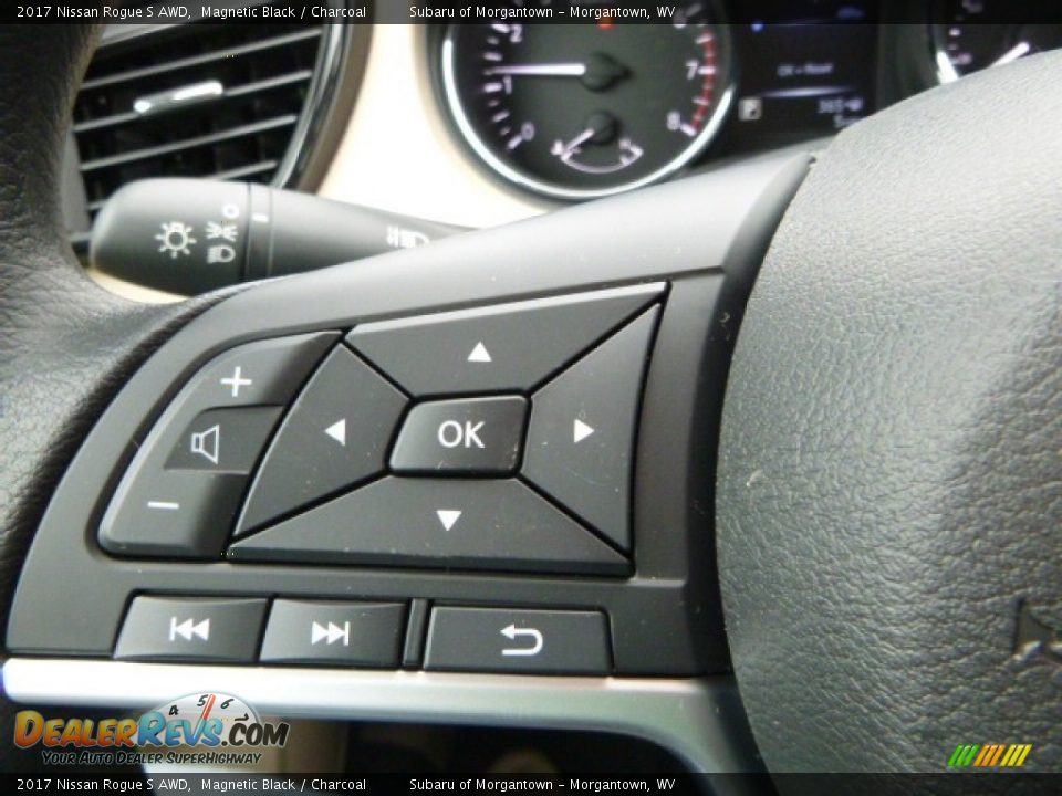 2017 Nissan Rogue S AWD Magnetic Black / Charcoal Photo #20