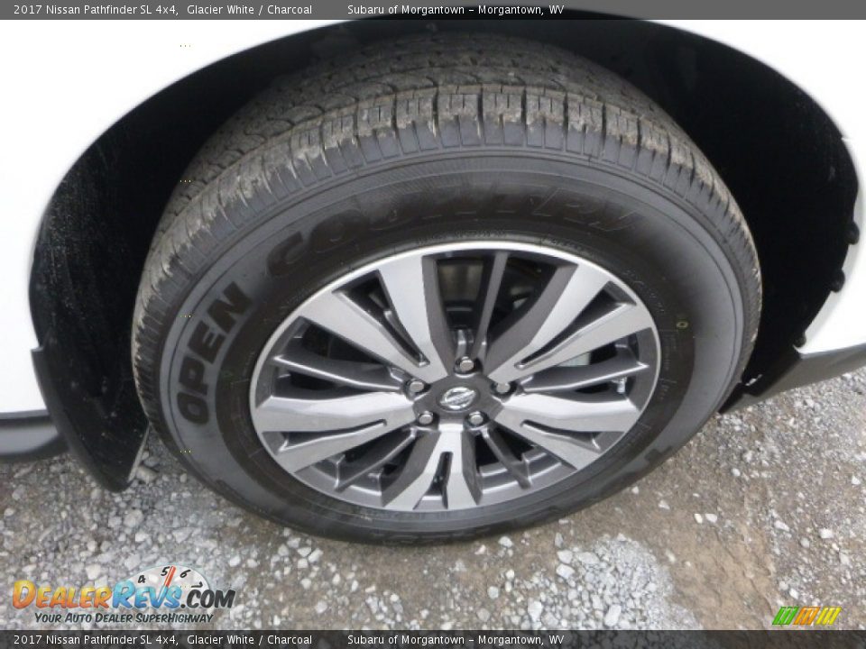 2017 Nissan Pathfinder SL 4x4 Glacier White / Charcoal Photo #2