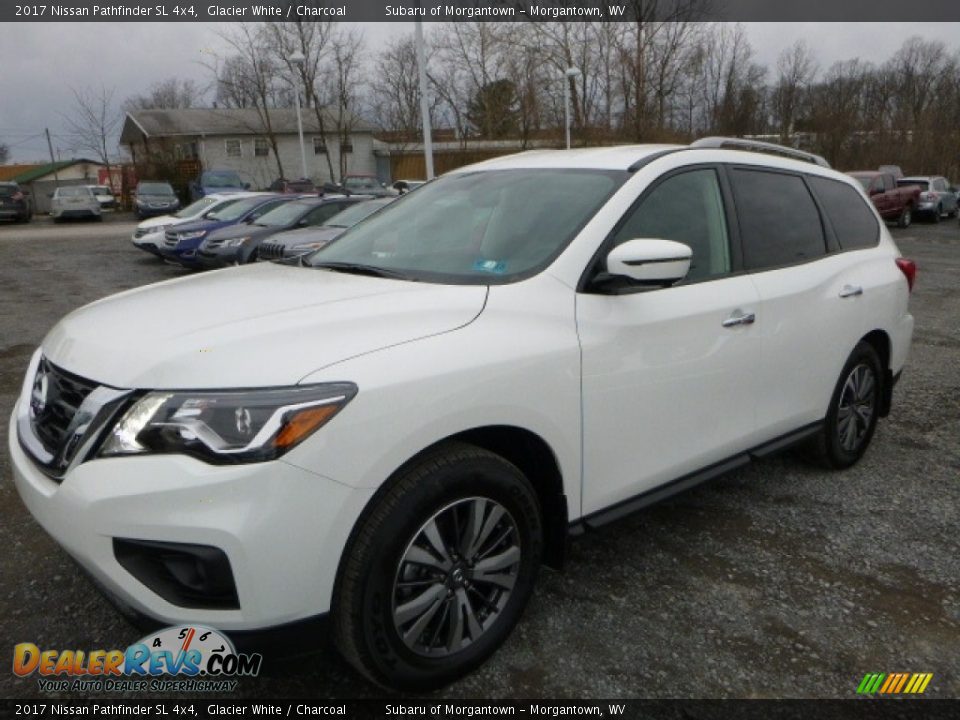 2017 Nissan Pathfinder SL 4x4 Glacier White / Charcoal Photo #12