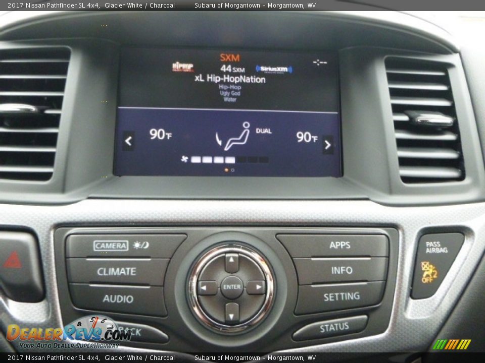 2017 Nissan Pathfinder SL 4x4 Glacier White / Charcoal Photo #18