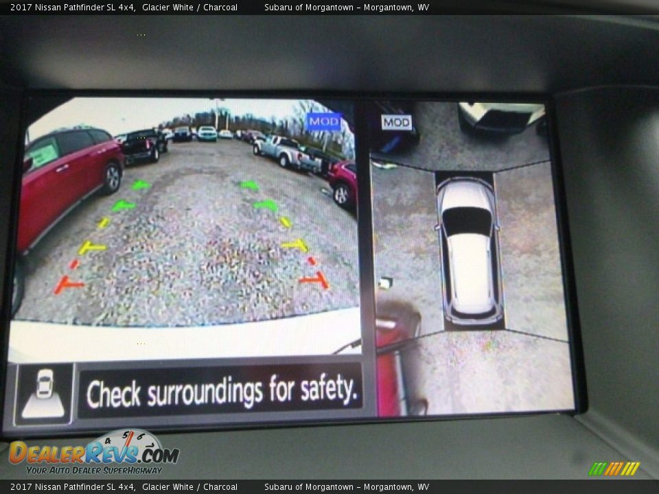 2017 Nissan Pathfinder SL 4x4 Glacier White / Charcoal Photo #19