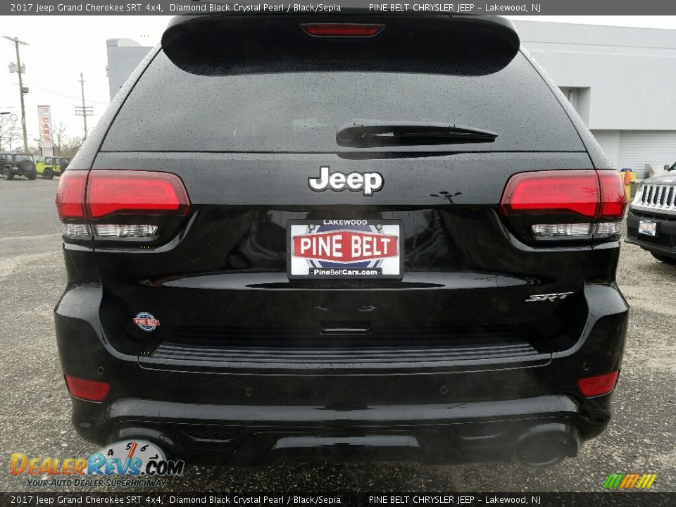 2017 Jeep Grand Cherokee SRT 4x4 Diamond Black Crystal Pearl / Black/Sepia Photo #5