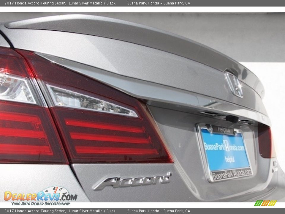 2017 Honda Accord Touring Sedan Lunar Silver Metallic / Black Photo #3