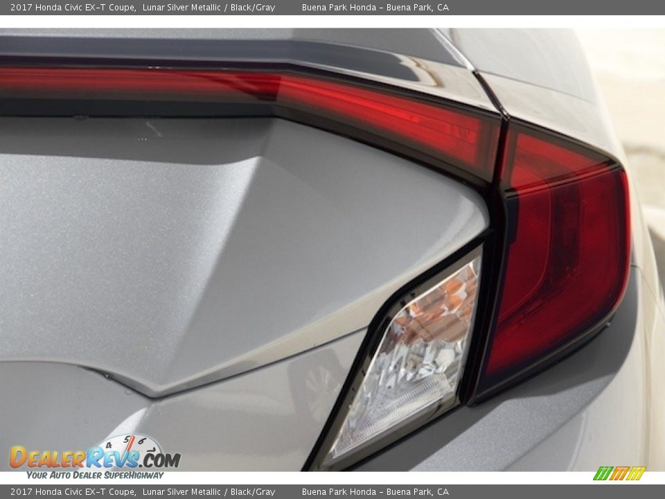 2017 Honda Civic EX-T Coupe Lunar Silver Metallic / Black/Gray Photo #4