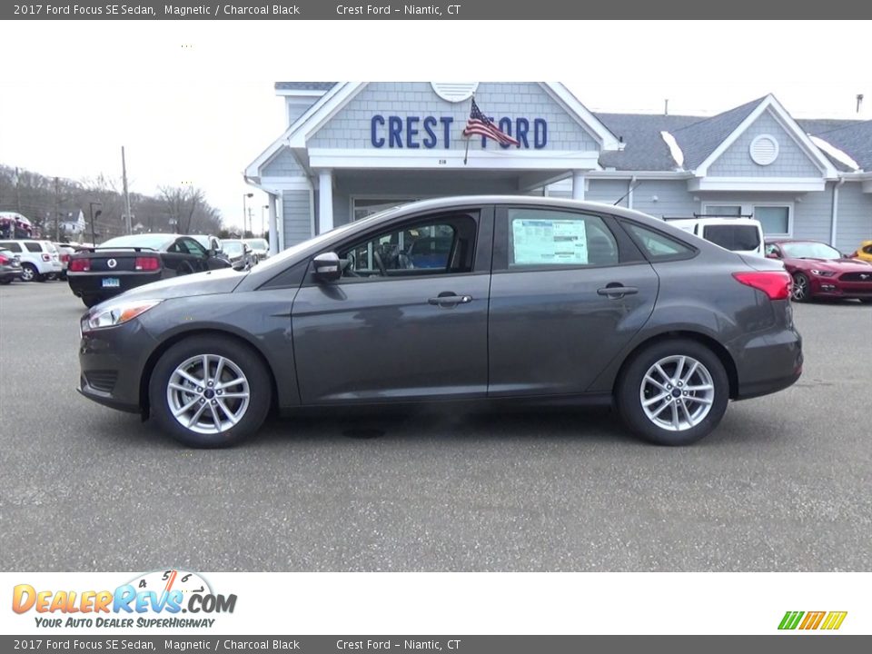 2017 Ford Focus SE Sedan Magnetic / Charcoal Black Photo #4