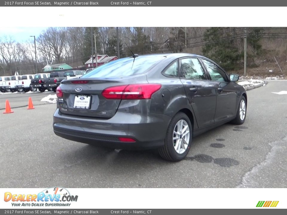 2017 Ford Focus SE Sedan Magnetic / Charcoal Black Photo #7