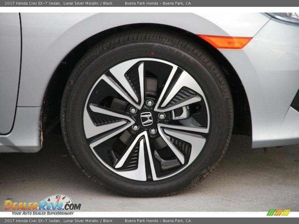 2017 Honda Civic EX-T Sedan Lunar Silver Metallic / Black Photo #5