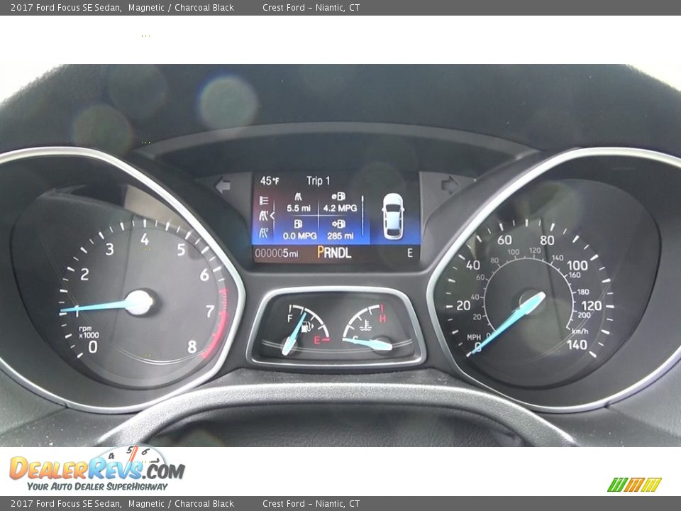 2017 Ford Focus SE Sedan Magnetic / Charcoal Black Photo #14