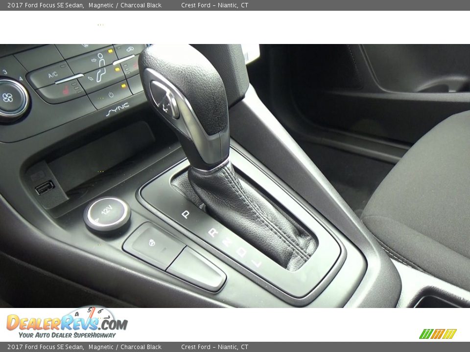 2017 Ford Focus SE Sedan Magnetic / Charcoal Black Photo #16