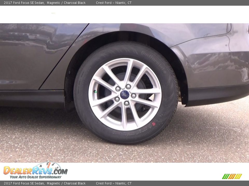2017 Ford Focus SE Sedan Magnetic / Charcoal Black Photo #19