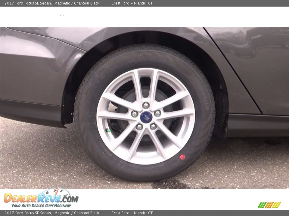 2017 Ford Focus SE Sedan Magnetic / Charcoal Black Photo #21