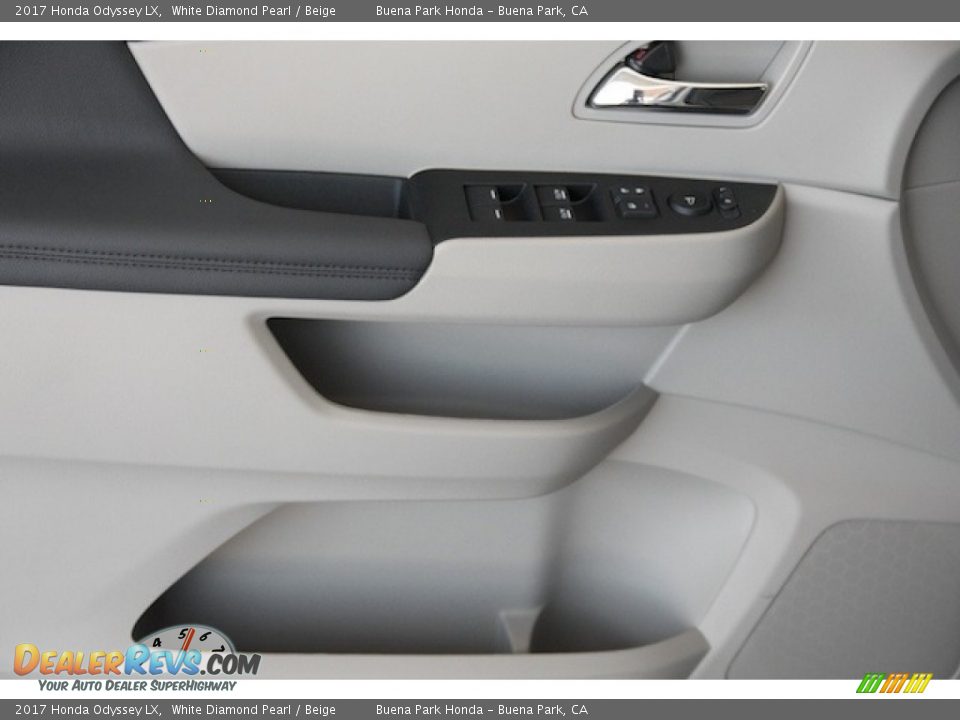 2017 Honda Odyssey LX White Diamond Pearl / Beige Photo #7