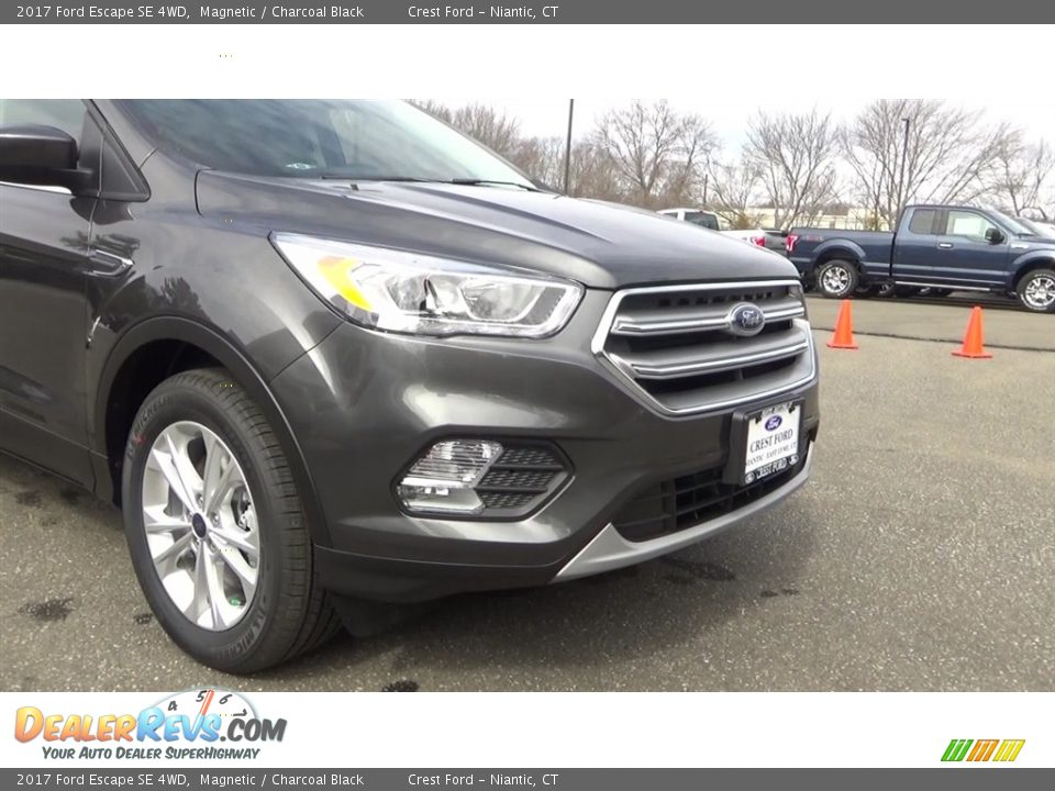 2017 Ford Escape SE 4WD Magnetic / Charcoal Black Photo #28