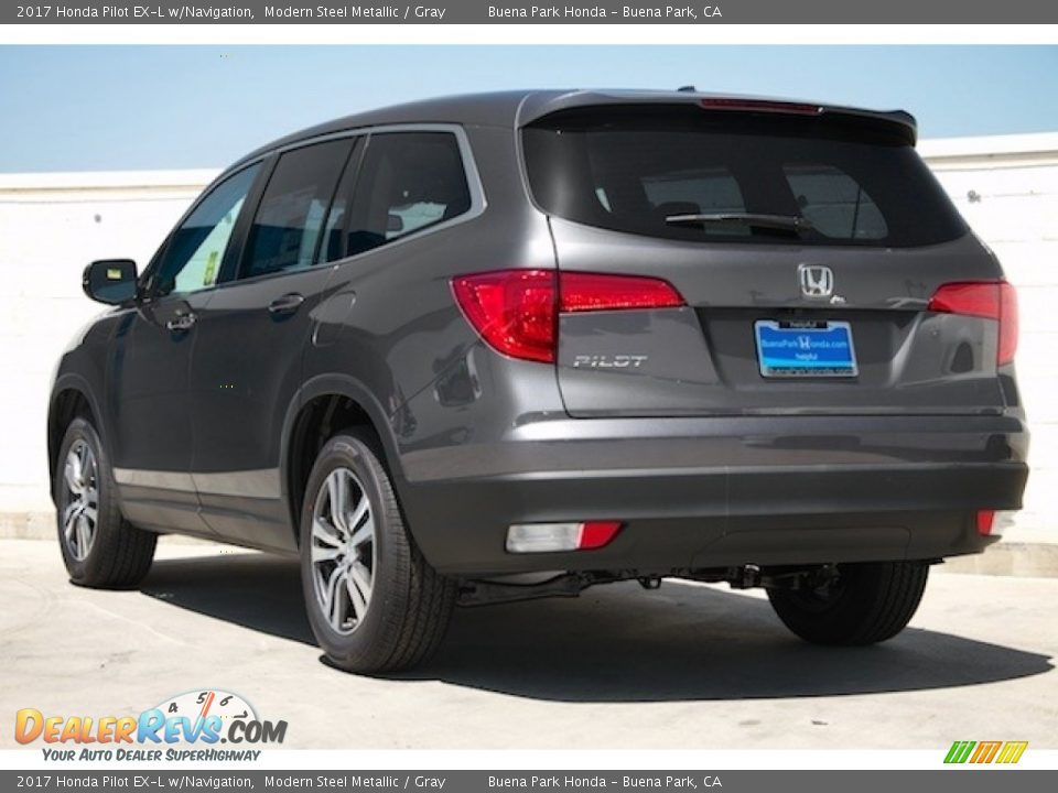 2017 Honda Pilot EX-L w/Navigation Modern Steel Metallic / Gray Photo #2