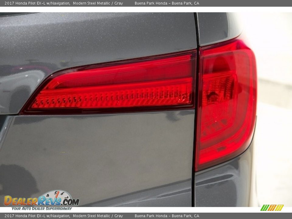 2017 Honda Pilot EX-L w/Navigation Modern Steel Metallic / Gray Photo #4