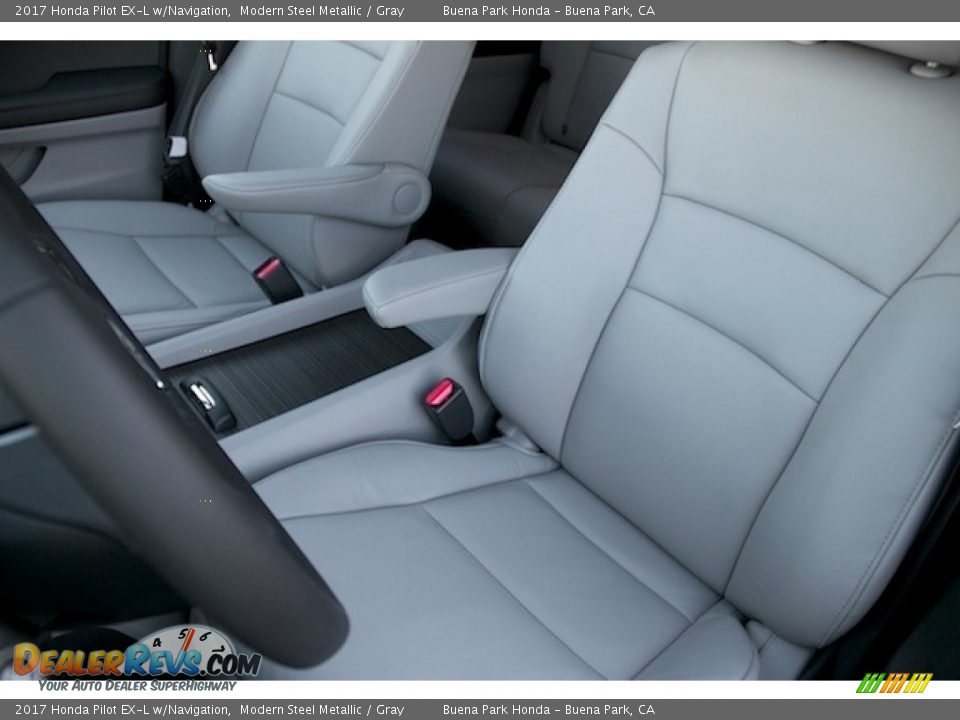 2017 Honda Pilot EX-L w/Navigation Modern Steel Metallic / Gray Photo #11