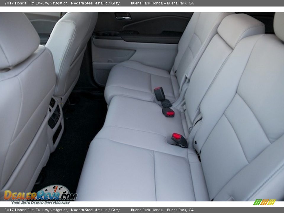 2017 Honda Pilot EX-L w/Navigation Modern Steel Metallic / Gray Photo #12