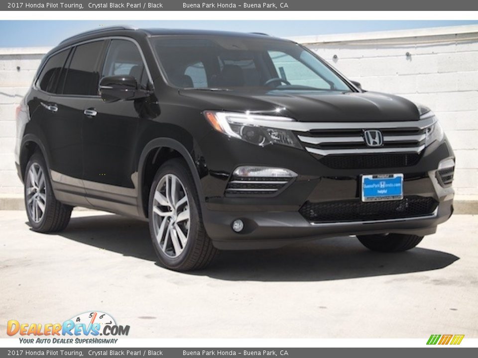 2017 Honda Pilot Touring Crystal Black Pearl / Black Photo #1