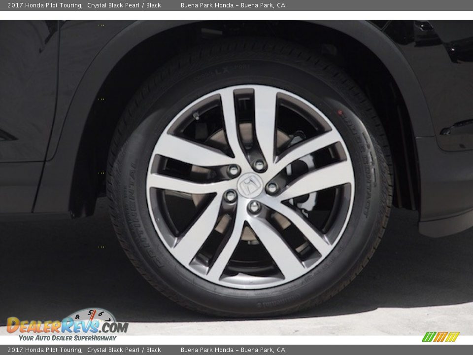 2017 Honda Pilot Touring Crystal Black Pearl / Black Photo #5