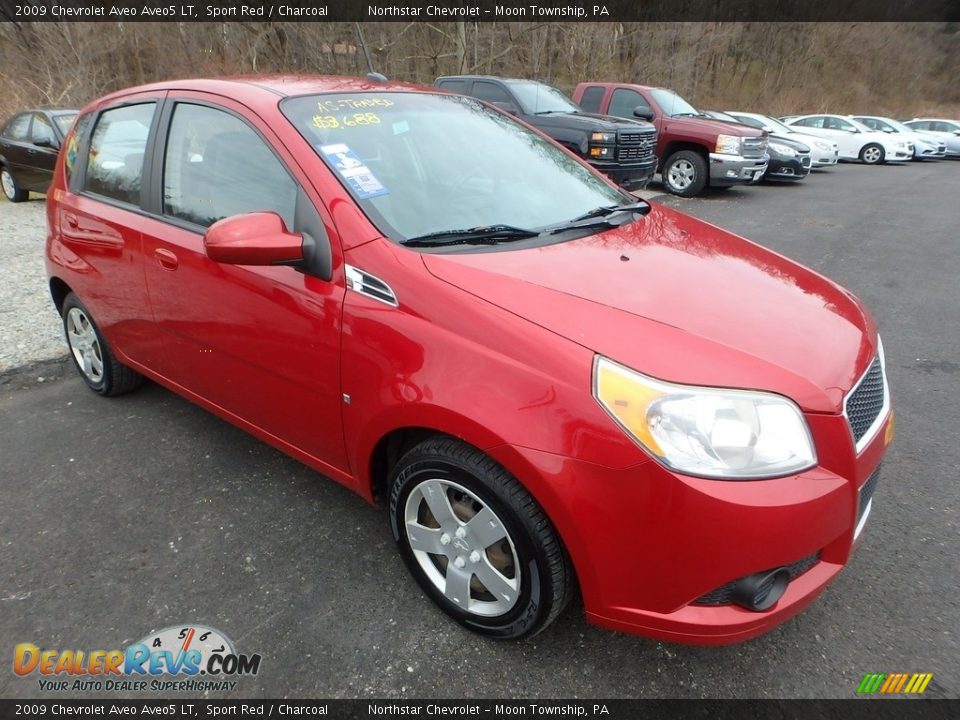 Front 3/4 View of 2009 Chevrolet Aveo Aveo5 LT Photo #5