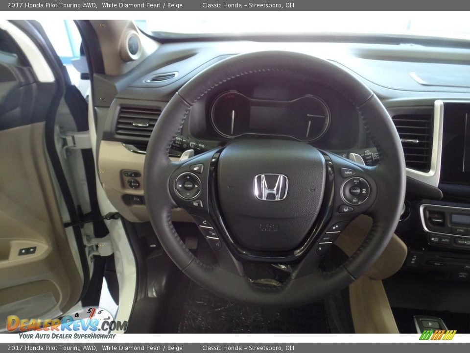 2017 Honda Pilot Touring AWD White Diamond Pearl / Beige Photo #11