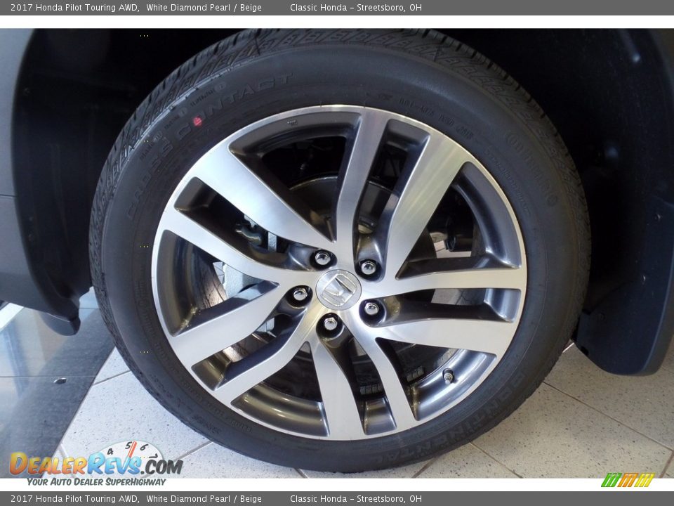 2017 Honda Pilot Touring AWD White Diamond Pearl / Beige Photo #19