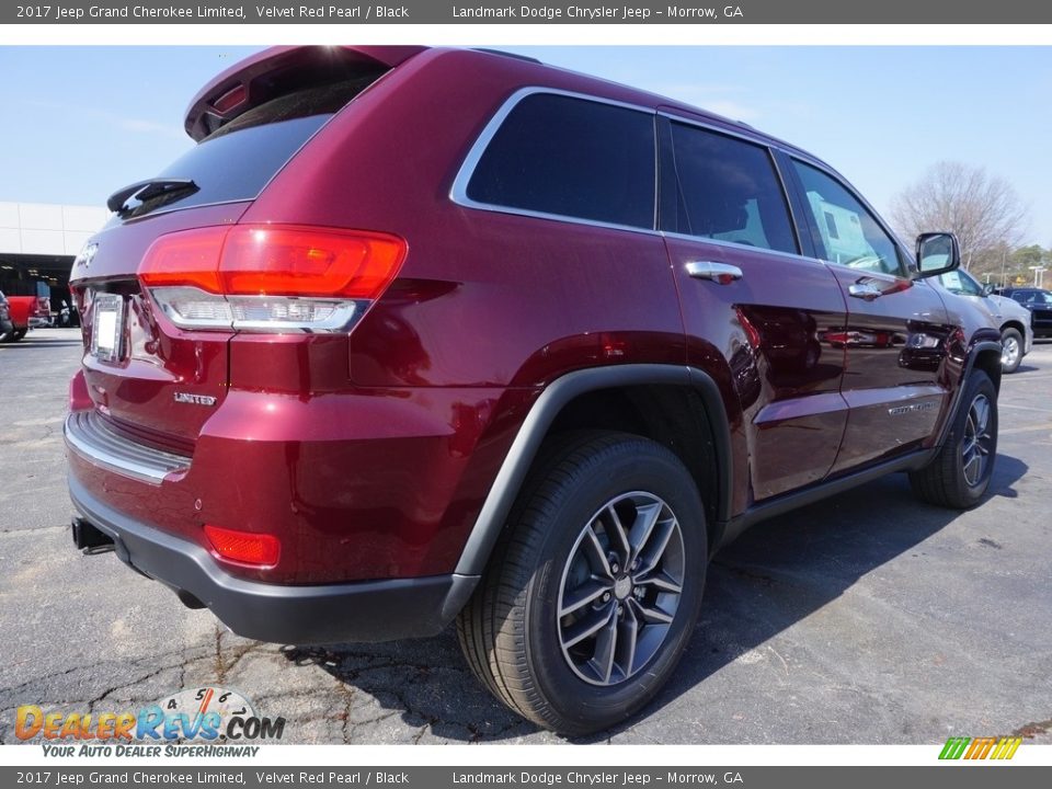 2017 Jeep Grand Cherokee Limited Velvet Red Pearl / Black Photo #3