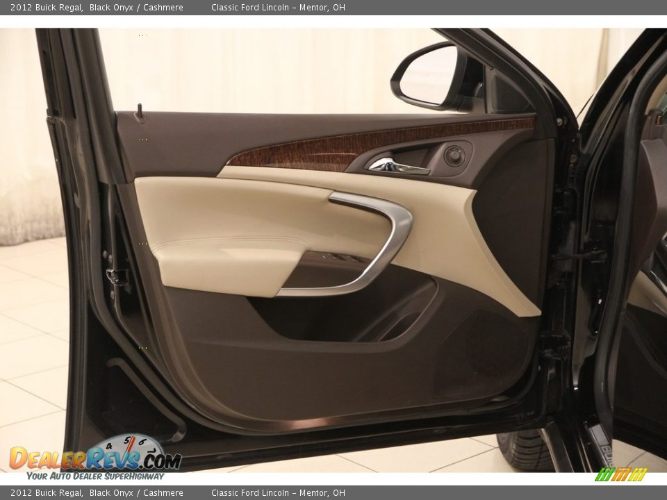 2012 Buick Regal Black Onyx / Cashmere Photo #4