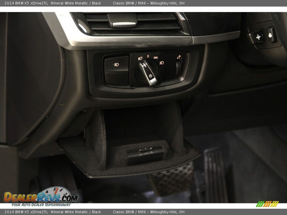 2014 BMW X5 xDrive35i Mineral White Metallic / Black Photo #6